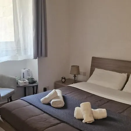 Bed and Breakfast In Front Of The Sea O'clock Malta Σλιέμα