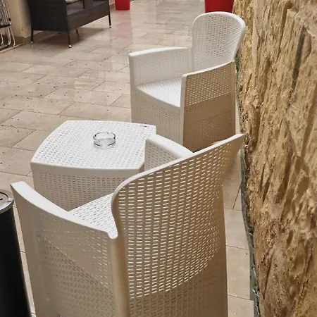 In Front Of The Sea O'clock Malta * Σλιέμα