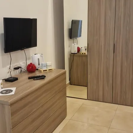 In Front Of The Sea O'clock Malta * Sliema