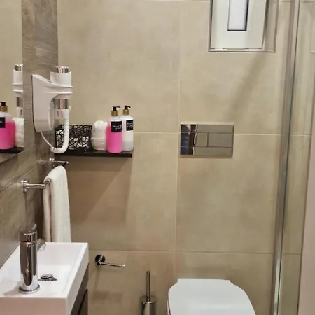 In Front Of The Sea O'clock Malta Nocleg ze śniadaniem *