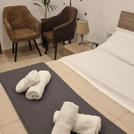 Nocleg ze śniadaniem In Front Of The Sea O'clock Malta *