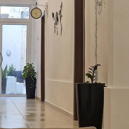 In Front Of The Sea O'clock Malta Nocleg ze śniadaniem Sliema