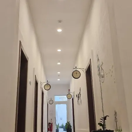 In Front Of The Sea O'clock Malta Frühstückspension *