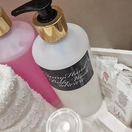 In Front Of The Sea O'clock Malta Frühstückspension Sliema