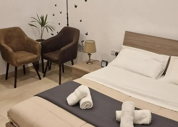 In Front Of The Sea O'clock Malta B&B Sliema